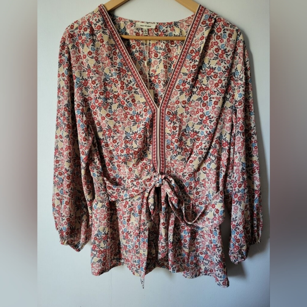 New MAX STUDIO Floral Blouse with Tie Front